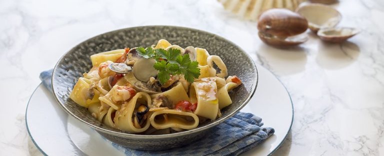 Calamarata ai frutti di mare