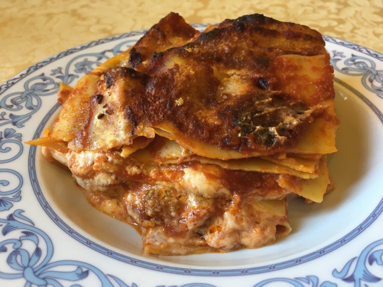 Lasagne di Carnevale: la ricetta napoletana di Chalet Ciro per martedì grasso.