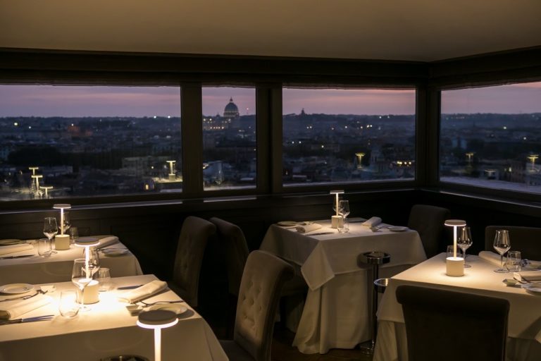 Casina Valadier, gusto e bellezza nel cuore di Roma.