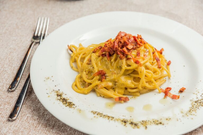 Bruno Ai 4 Venti  La seconda vita dell’Osteria romana nel cuore di Monteverde, un affare di famiglia dal 1962.