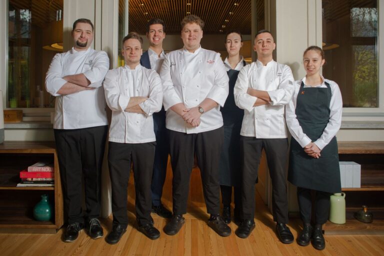 Riapre il neostellato Kitchen sul lago di Como.