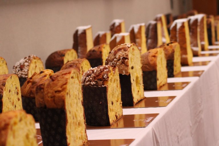 Decretati i vincitori di “Mastro Panettone” 2021 a Bari. Campani il miglior panettone tradizionale e quello al cioccolato Lombardo il miglior pandoro artigianale dell’anno.