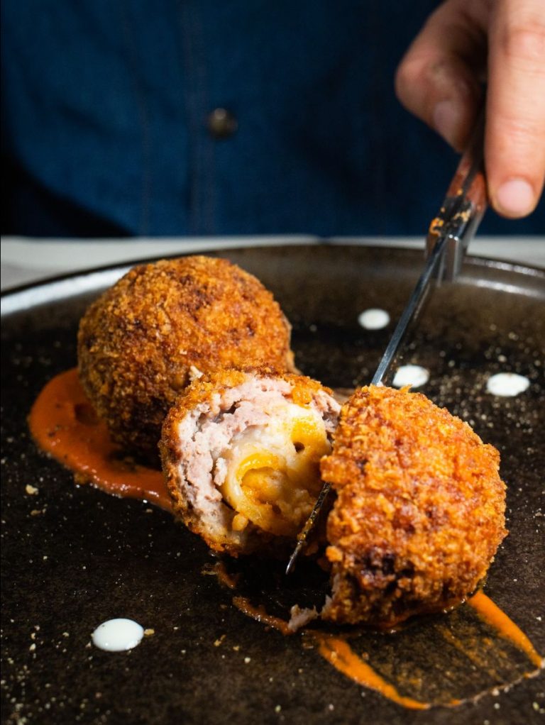 Semplice, fresca e stagionale, la cucina di Fuorinorma a Roma Ostiense.