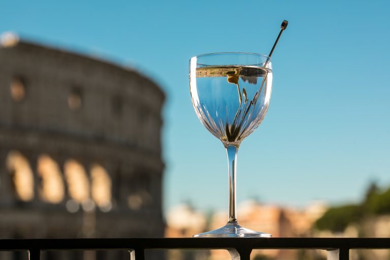 THE COURT ELETTO MIGLIORE BAR D’ALBERGO DELL’ANNO