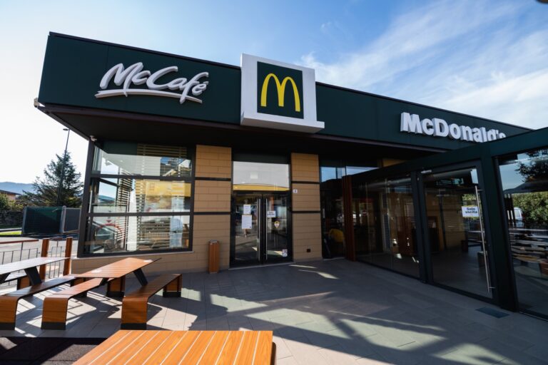 McDonald’s cerca 160 persone per i suoi ristoranti di Milano.