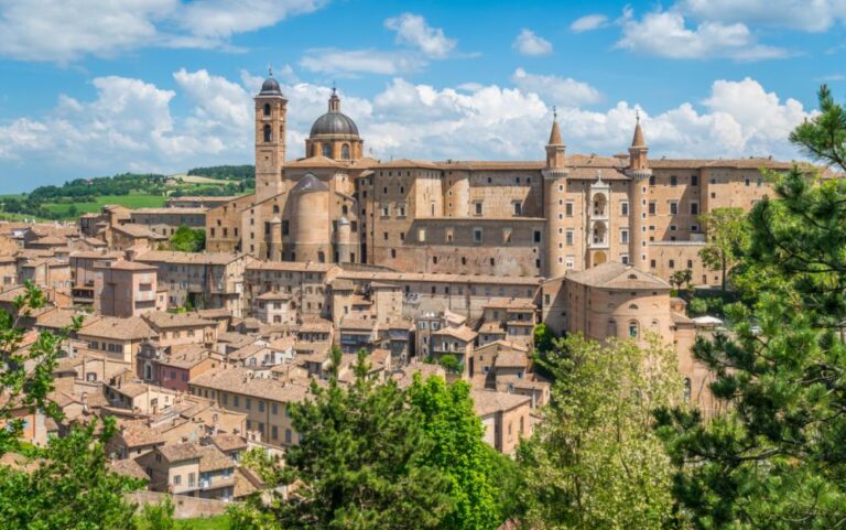 Enit presenta con Confcommercio Pesaro e Urbino/Marche Nord i 40 anni dei week end Gastronomici.