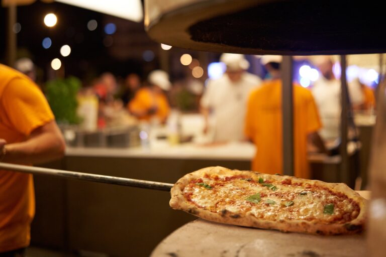 Pitti Pizza & Friends Salerno: da 27 agosto all’1 settembre Festa della Pizza al Piazzale della Stazione Marittima