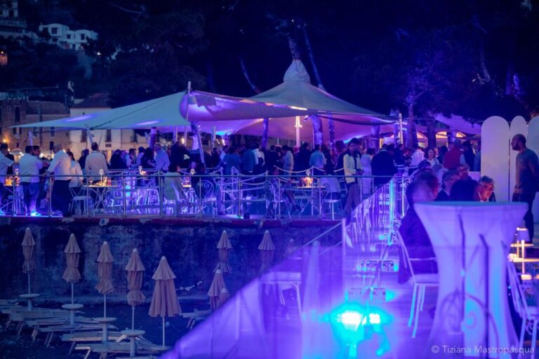 Ferragosto night party a Le Axidie di Vico Equense