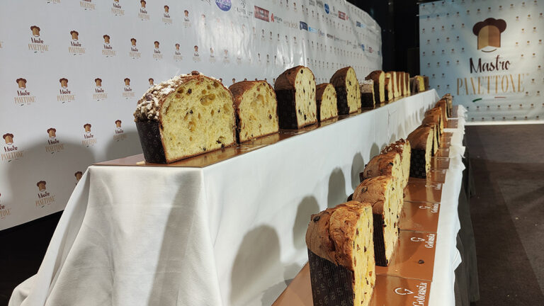 Mastro Panettone 2023: campani il miglior panettone tradizionale e quello al cioccolato creativo, lombardo il miglior pandoro