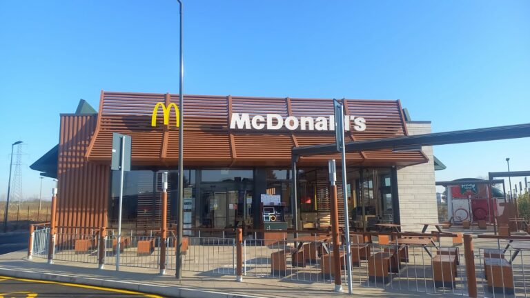 Riapre al pubblico ristorante McDonald’s Assago