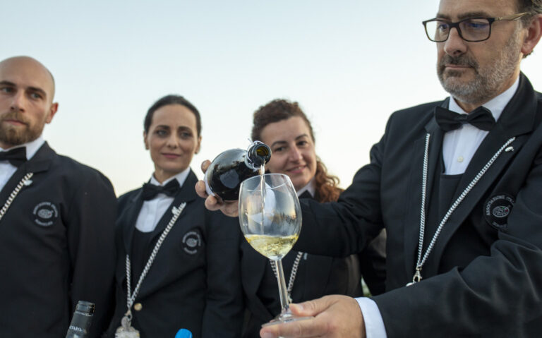 Cenando sotto un Cielo Diverso: 16 anni di gusto e solidarietà